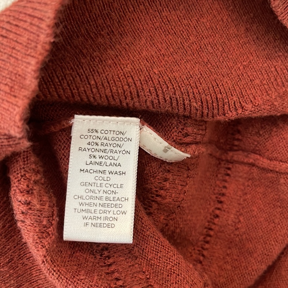 LOFT Sweater - Picture 3 of 3